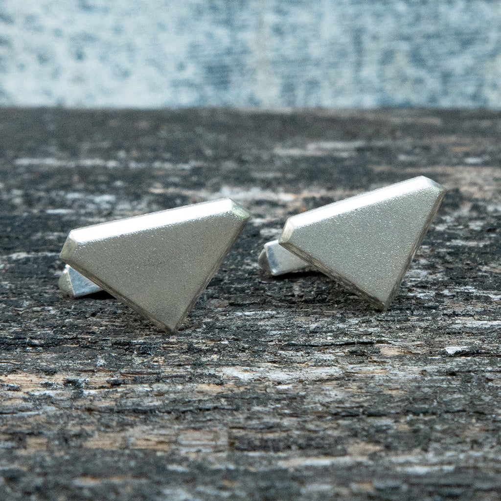 925 Zilveren manchetknopen in diamant vorm. Keuze uit hoogglans, mat of ijsmat afwerking. Handgemaakte manchetknopen van Meijlis.