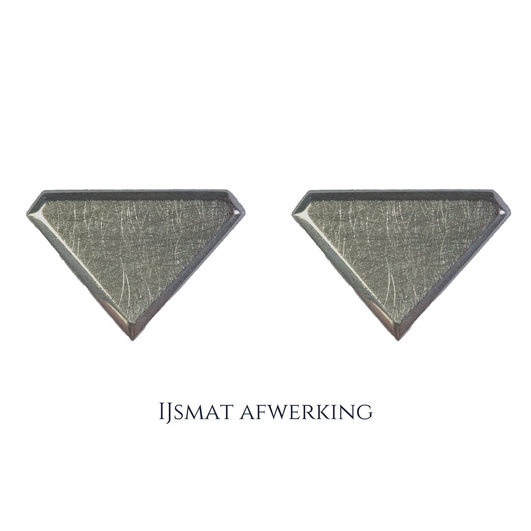 925 Zilveren manchetknopen in diamant vorm. Keuze uit hoogglans, mat of ijsmat afwerking. Handgemaakte manchetknopen van Meijlis.