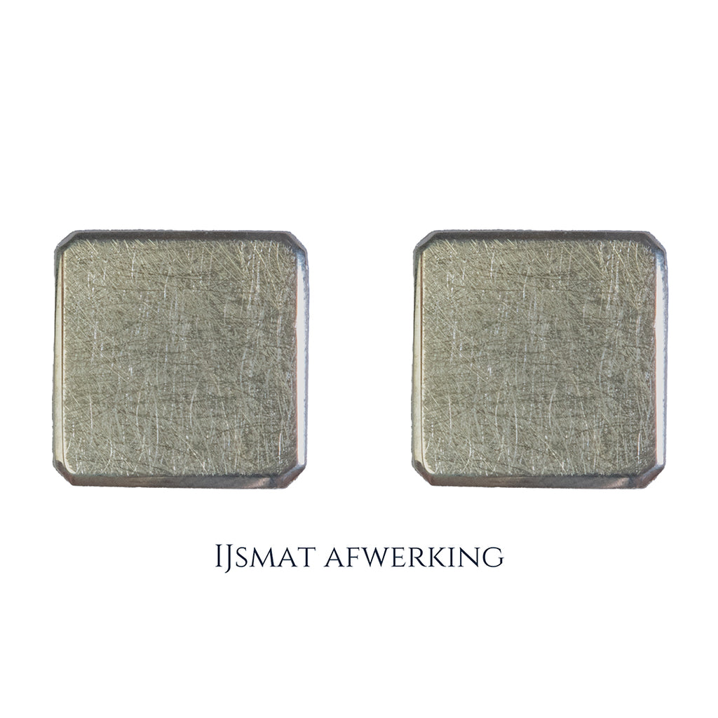 925 Zilveren manchetknopen in vierkanten vorm. Keuze uit hoogglans, mat of ijsmat afwerking. Handgemaakte manchetknopen van Meijlis.